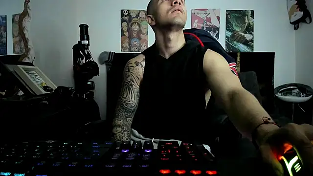 Snapshot of Sisoyalejo420 chatting on November 3, 11:15 pm Sisoyalejo420 online show from November 3, 11:15 pm