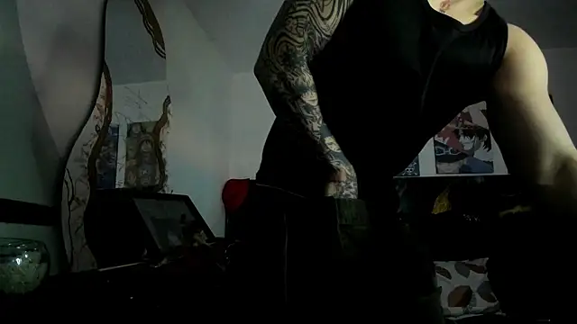 Snapshot of Sisoyalejo420 chatting on November 13, 3:55 pm Sisoyalejo420 online show from November 13, 3:55 pm