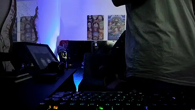 Snapshot of Sisoyalejo420 chatting on November 19, 11:38 pm Sisoyalejo420 online show from November 19, 11:38 pm