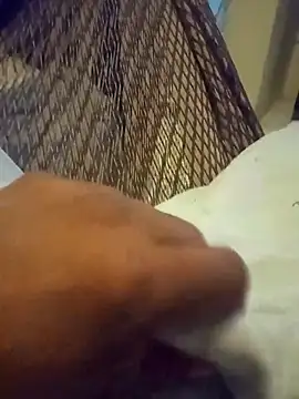 Snapshot of BandidodeAmores_84 chatting on January 4, 4:44 am BandidodeAmores 84 online show from January 4, 4:44 am