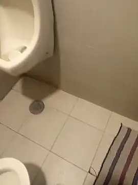 Snapshot of BandidodeAmores_84 chatting on February 6, 1:05 am BandidodeAmores 84 online show from February 6, 1:05 am