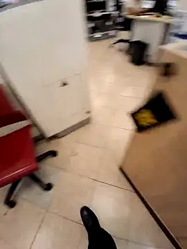 Snapshot of BandidodeAmores_84 chatting on September 11, 9:48 pm BandidodeAmores 84 online show from September 11, 9:48 pm