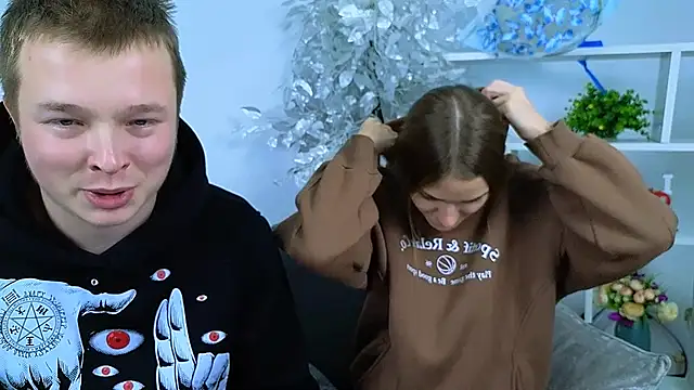 Snapshot of _Olli__Stiw_ chatting on November 13, 9:08 am Olli Stiw online show from November 13, 9:08 am