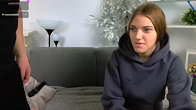 Snapshot of _Olli__Stiw_ chatting on November 15, 8:11 am Olli Stiw online show from November 15, 8:11 am