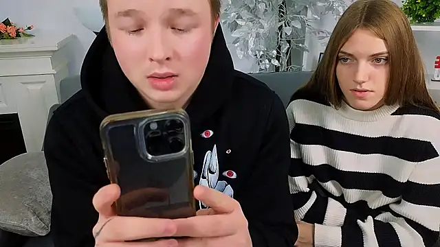 Snapshot of _Olli__Stiw_ chatting on November 28, 8:28 am Olli Stiw online show from November 28, 8:28 am