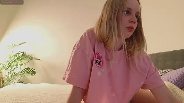 Snapshot of Beatrica_Klein chatting on May 9, 2:00 pm Beatrica Klein online show from May 9, 2:00 pm
