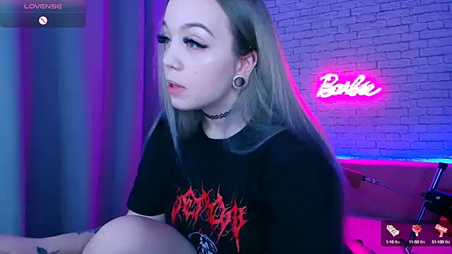 Snapshot of -Stacyy- chatting on January 31, 4:25 am -Stacyy- online show from January 31, 4:25 am