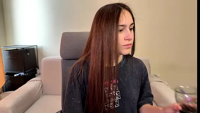AliceKolltt online show from February 6, 10:51 am