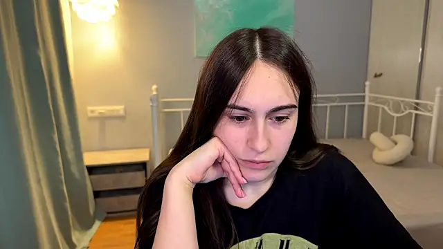 Snapshot of AliceKolltt chatting on July 10, 7:05 pm AliceKolltt online show from July 10, 7:05 pm