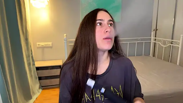 Snapshot of AliceKolltt chatting on July 20, 7:55 am AliceKolltt online show from July 20, 7:55 am