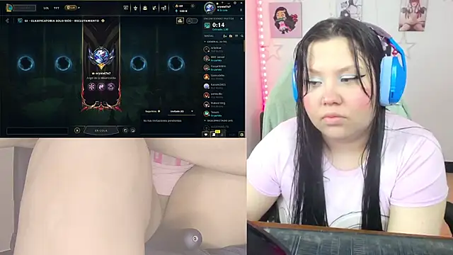 crystal7u7 online show from November 17, 4:13 pm