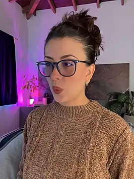 EmaSaenz online show from February 17, 8:58 pm