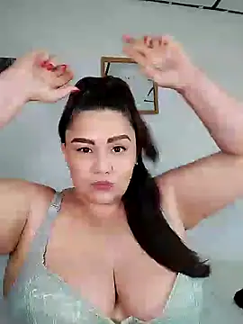 Snapshot of antoniamoreno82 chatting on February 3, 8:35 pm antoniamoreno82 online show from February 3, 8:35 pm