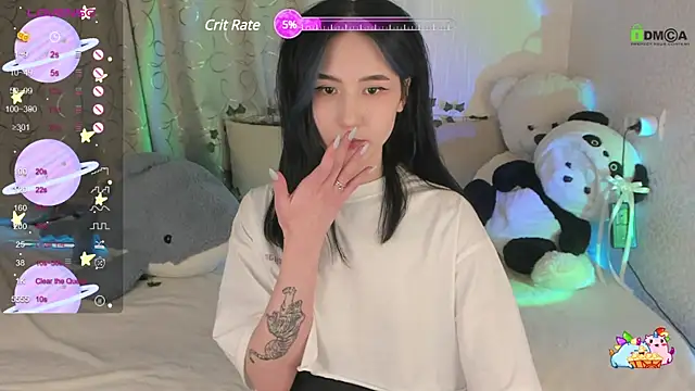 EmmaHixLove online show from December 7, 1:07 pm