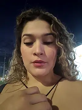 Sara smiiith211 online show from October 15, 11:16 pm