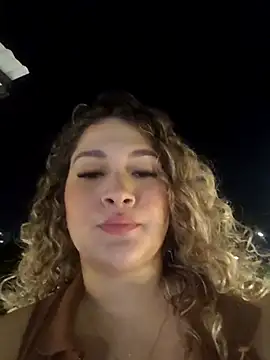 Sara smiiith211 online show from October 30, 12:12 am