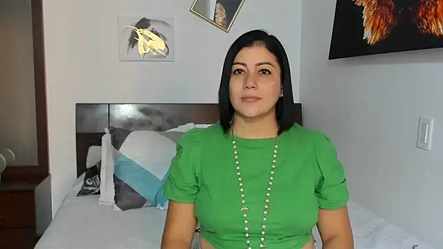 EmilyPeytonn online show from January 15, 8:26 pm