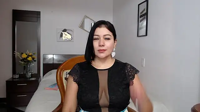 EmilyPeytonn online show from March 22, 3:20 pm