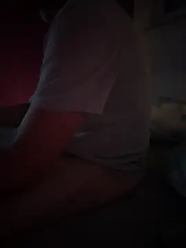 Bennyben8604 online show from December 14, 5:40 am