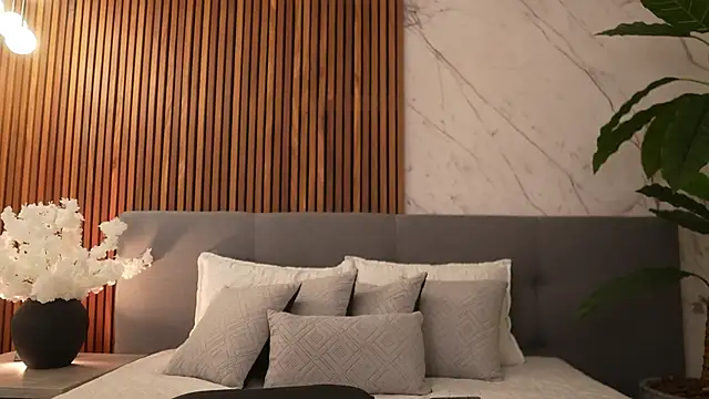 Amelia Rouse online show from November 28, 8:11 pm