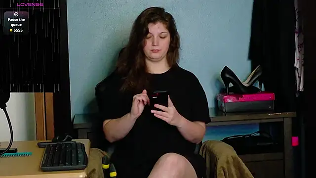 TreeJeanne online show from October 13, 1:38 am