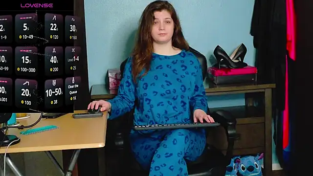 TreeJeanne online show from November 16, 2:17 am