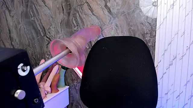 Snapshot of annie_wigg chatting on February 17, 2:30 am annie wigg online show from February 17, 2:30 am