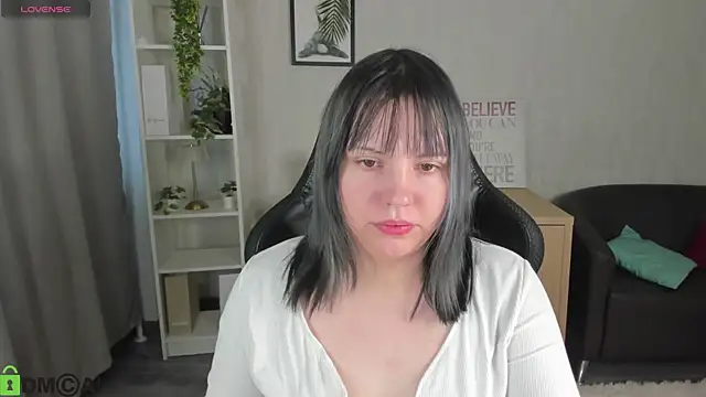 Snapshot of Stacy_Luv chatting on February 21, 9:10 am Stacy Luv online show from February 21, 9:10 am