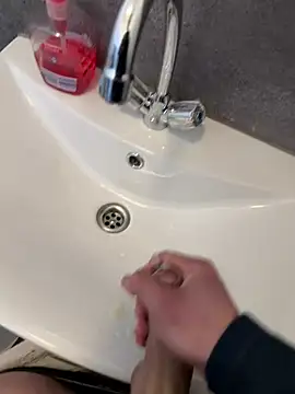 Siggidc2n online show from March 12, 10:10 am