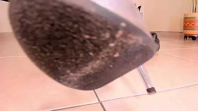 Kimmroggerr online show from February 24, 8:25 pm