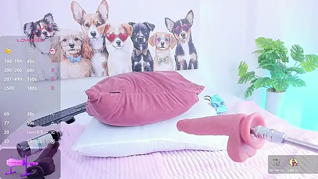 ashley nicoll online show from November 7, 1:33 pm