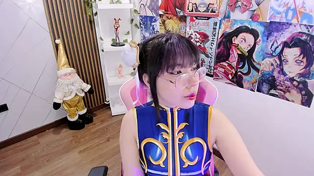 Snapshot of Purplee_Baby chatting on December 24, 12:44 pm Purplee Baby online show from December 24, 12:44 pm