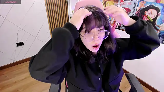 Snapshot of Purplee_Baby chatting on December 29, 8:26 pm Purplee Baby online show from December 29, 8:26 pm