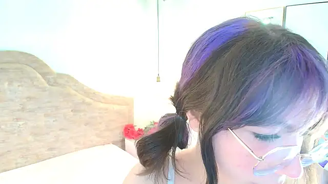 Snapshot of Purplee_Baby chatting on January 3, 5:31 pm Purplee Baby online show from January 3, 5:31 pm