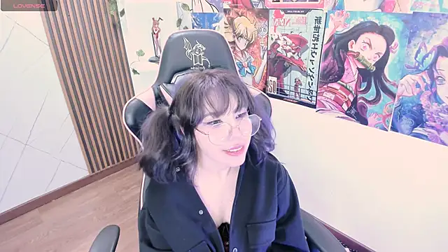 Snapshot of Purplee_Baby chatting on January 6, 9:19 am Purplee Baby online show from January 6, 9:19 am
