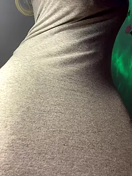 Cherrytowild online show from October 30, 8:16 am