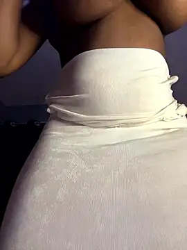 Cherrytowild online show from January 8, 4:42 pm