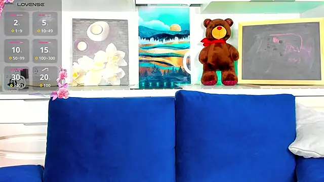 Naomi B1ack online show from March 27, 1:00 am