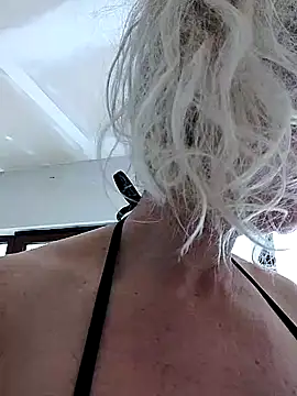 Tinuus online show from March 8, 1:25 pm