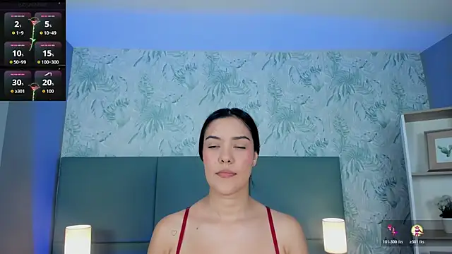 Snapshot of lexiethompson_ chatting on October 22, 12:05 pm lexiethompson online show from October 22, 12:05 pm