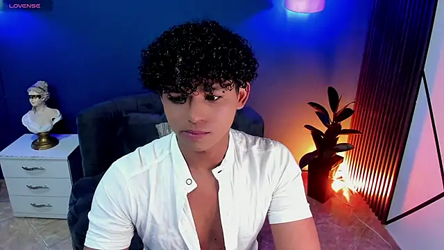 Noah Smith04 online show from October 14, 12:06 pm