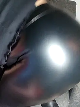 Snapshot of BecciDeluxe chatting on March 17, 11:41 pm BecciDeluxe online show from March 17, 11:41 pm