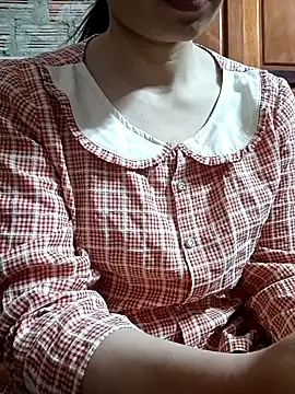 Snapshot of Blythe_69 chatting on January 28, 11:17 am Blythe 69 online show from January 28, 11:17 am