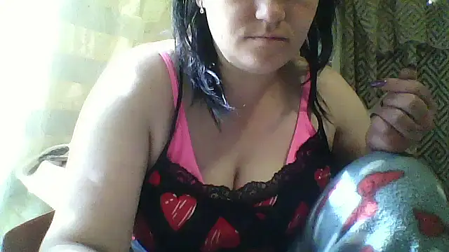 Snapshot of HollyLaBerry chatting on May 16, 6:54 am HollyLaBerry online show from May 16, 6:54 am