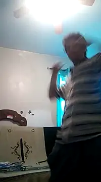 LongDickZee562 online show from February 7, 8:20 pm