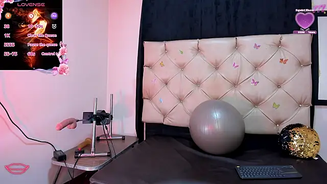 cleopatraa online show from March 4, 8:48 pm