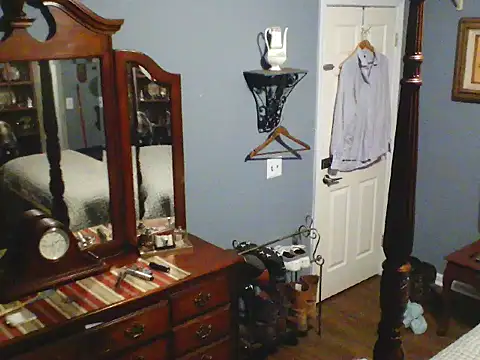 Onesieboy4daddys online show from March 11, 6:41 am