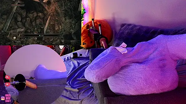 Snapshot of Angel-Lewd-Cake chatting on December 22, 5:32 pm Angel-Lewd-Cake online show from December 22, 5:32 pm