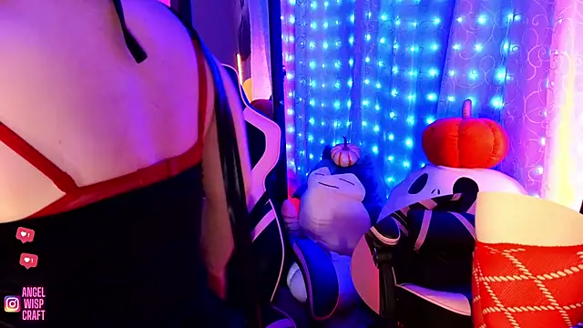 Snapshot of Angel-Lewd-Cake chatting on January 14, 4:15 am Angel-Lewd-Cake online show from January 14, 4:15 am