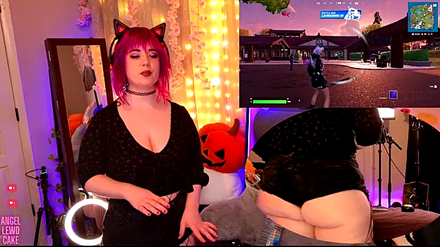 Snapshot of Angel-Lewd-Cake chatting on September 8, 11:48 pm Angel-Lewd-Cake online show from September 8, 11:48 pm